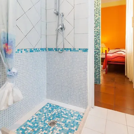 Moon House * كالياري