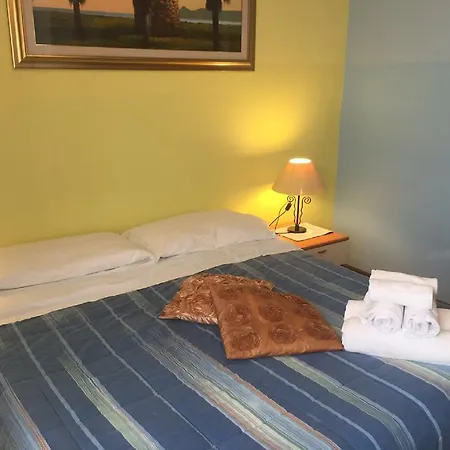 Moon House فندق مبيت وإفطار *