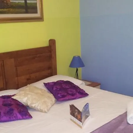 Moon House فندق مبيت وإفطار *