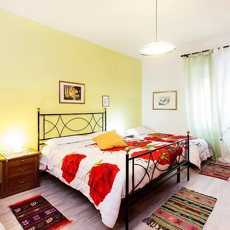 Moon House كالياري